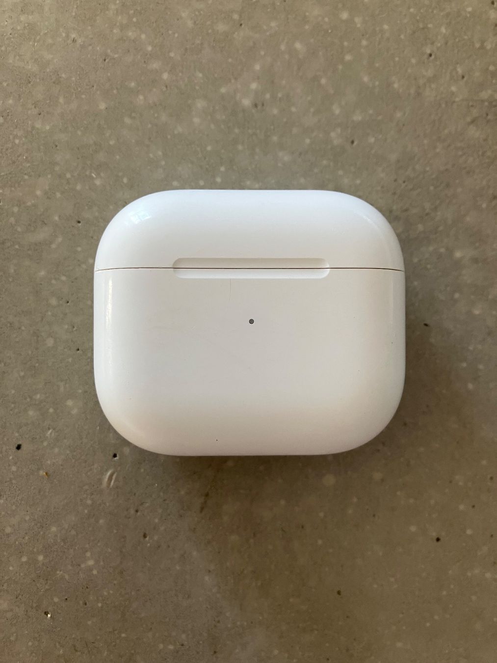 Apple Casques audio: Apple AirPods 3 Case – D'occasion à Lausanne par mr.v 1
