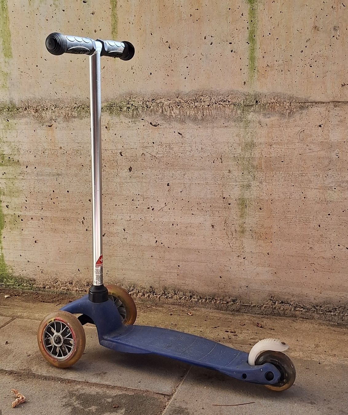 Fahrzeuge für Kinder: Kinderroller – Gebraucht aus Gipf-Oberfrick von Harfenisa