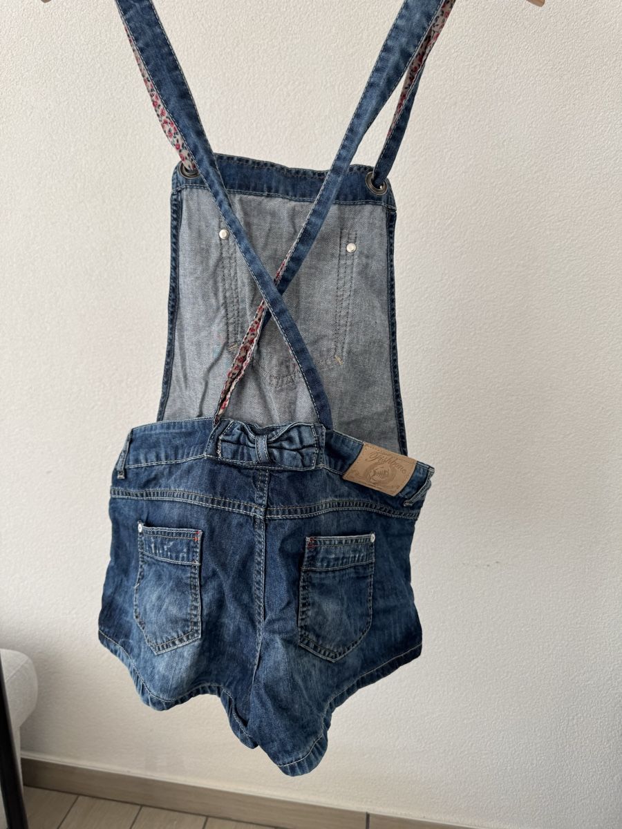 Pantaloni: Kurze Jeans-Latzhose, M – Usato da Granges VS venduto da rvn 2