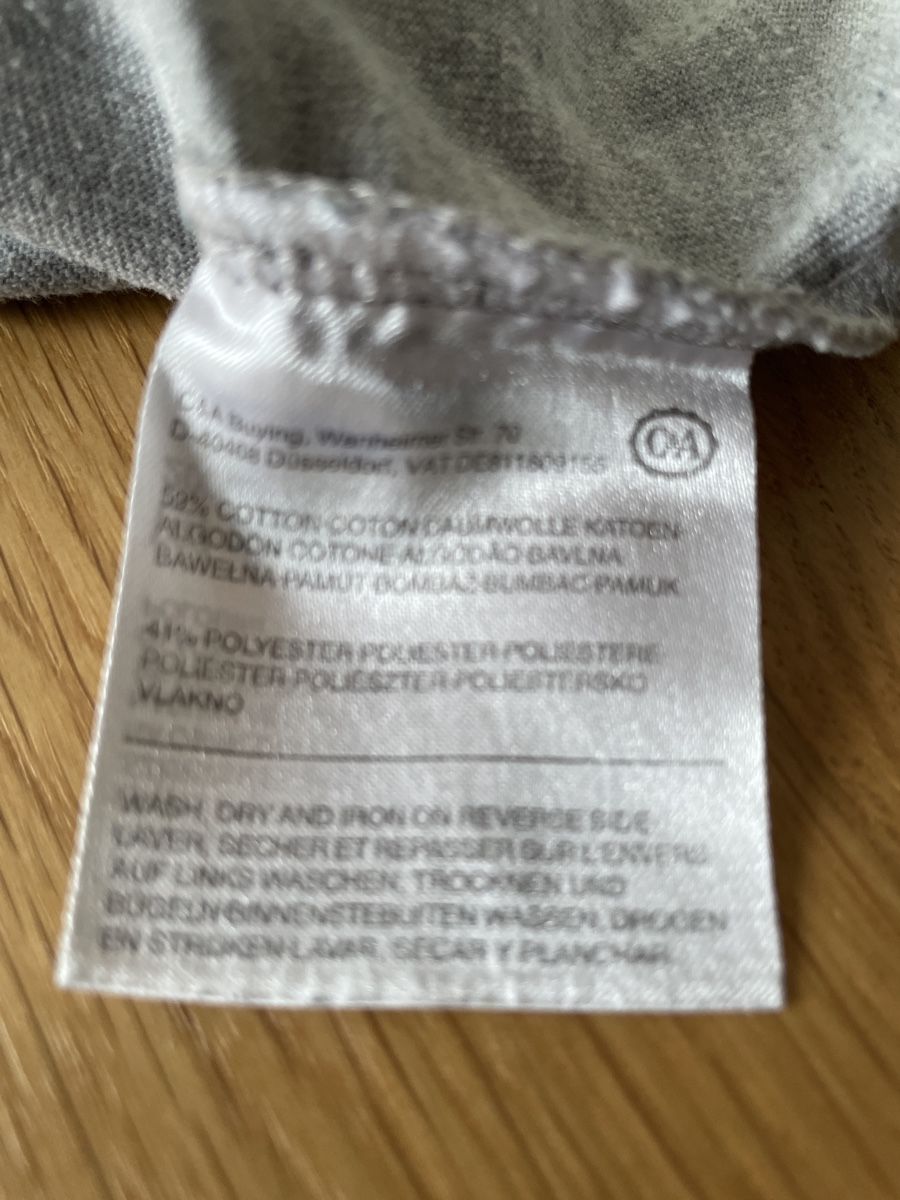 C&A Camicie, T-shirt & Polo: Langarmshirt Emoji 146/152 – Usato da Binningen venduto da Viriatus 5