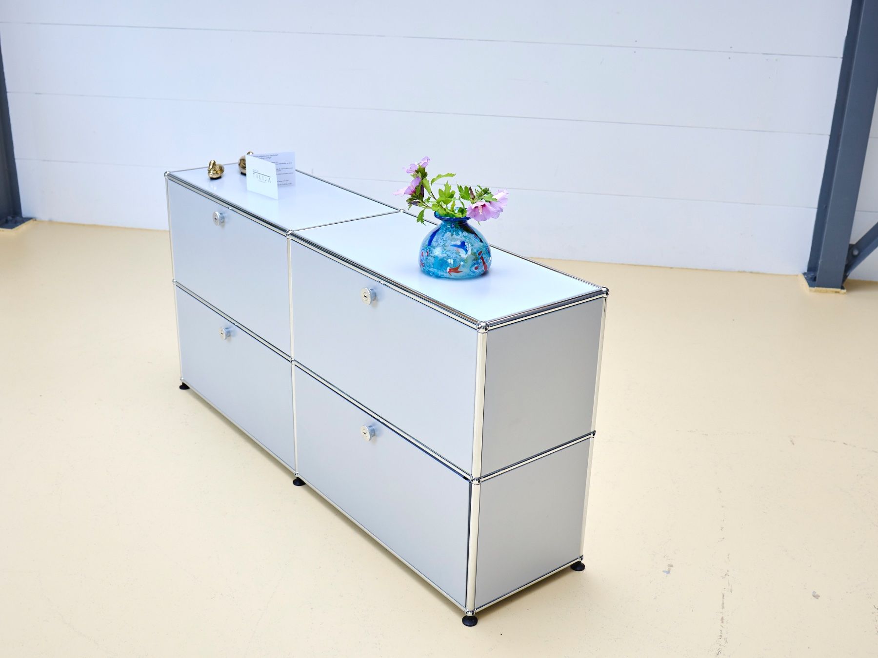 USM Cassettiere: USM Sideboard in Mattsilber Kommode Lieferung möglich – Usato da Meinisberg venduto da atelier_TILIJA 6