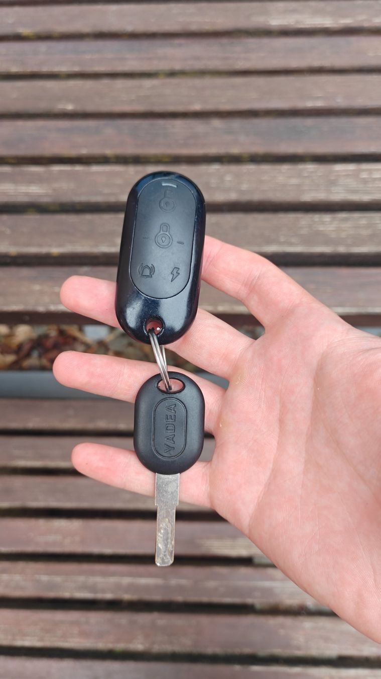 Yadea Scooters: Yadea V7 E‑Roller / E‑Scooter, 2’998 km – Gebraucht aus Schaffhausen von cam_5yql 6
