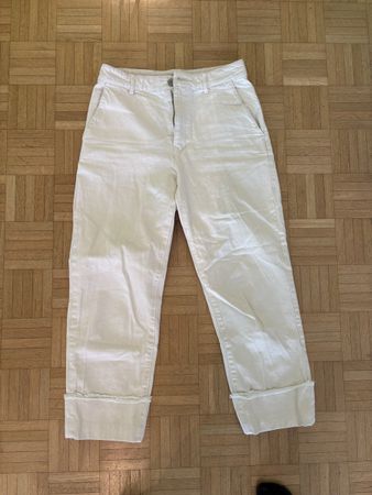 Trendy Cream Wide Leg Jeans - Perfect for spring!