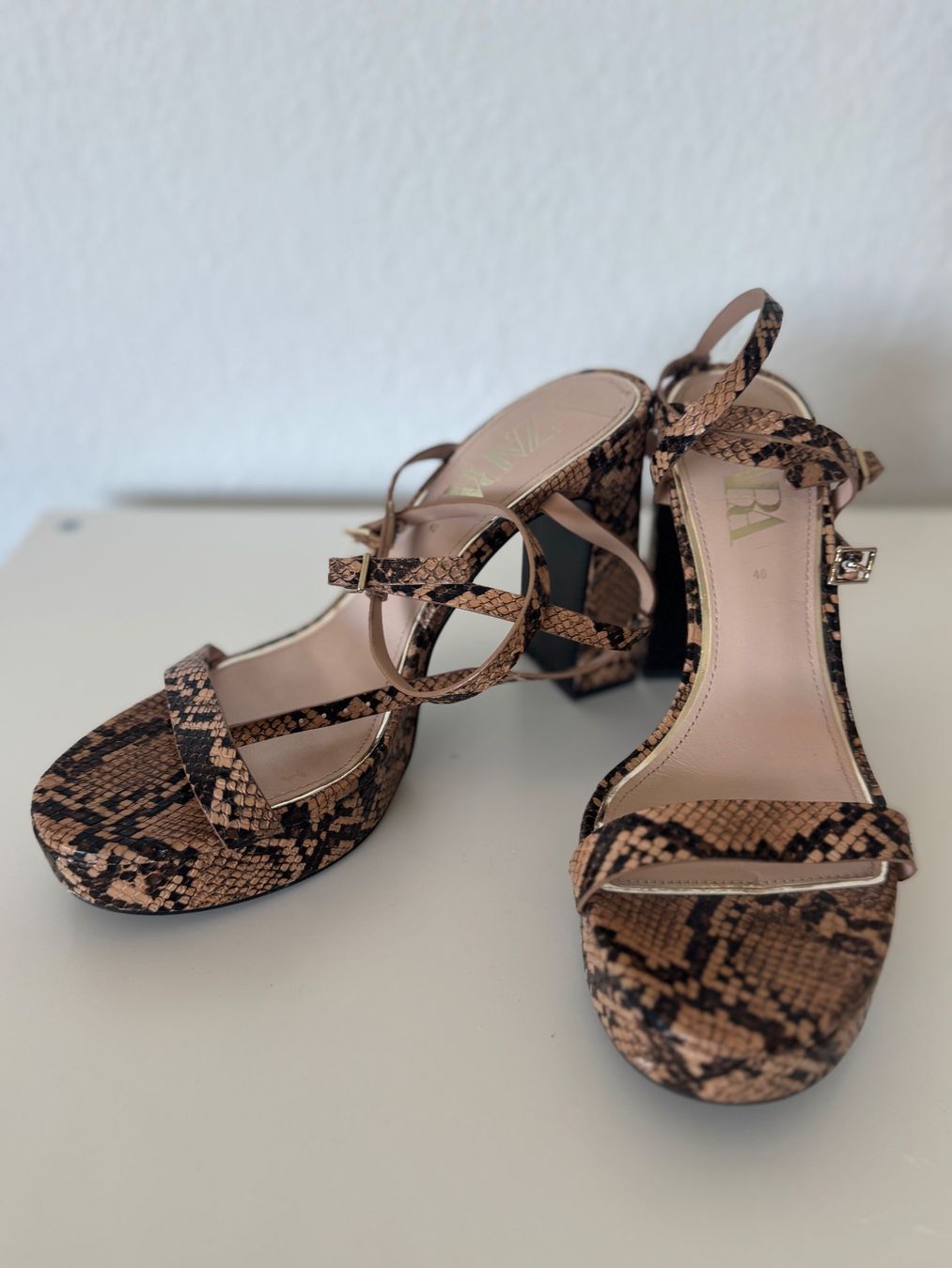 Zara Damenschuhe: ZARA High Heels – Snake Print – Gebraucht aus Zürich von carmen_kandey_Insta 2