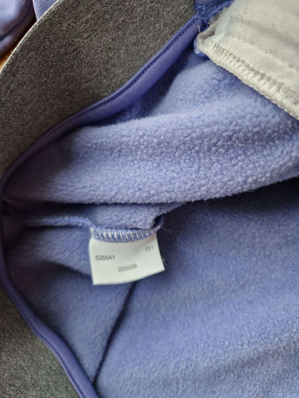 Odlo Maglioni & Felpe: Odlo Mid Layer Pullover mit Kapuze – Usato da Eschenbach SG venduto da SanFranciscoCalifornia 4