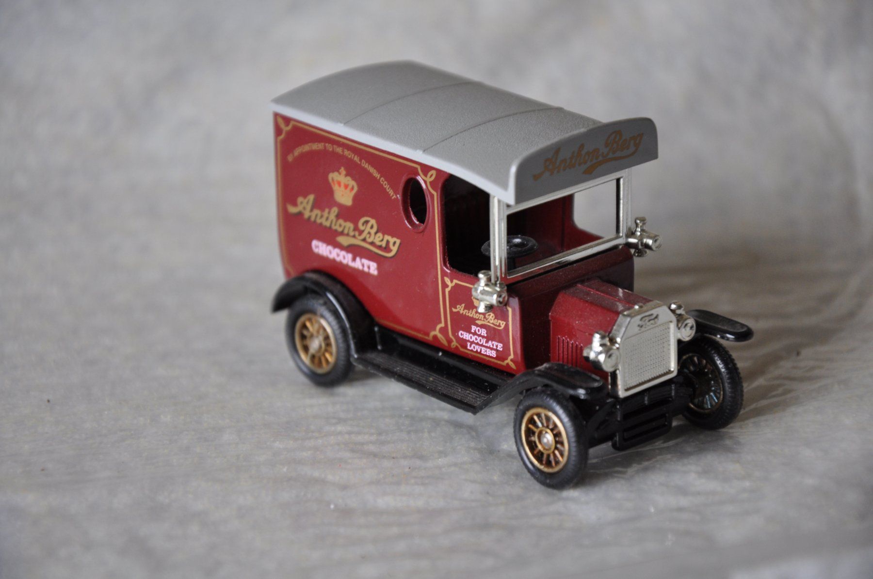 Ford Modellini d'auto: Ford T Lastwagen – Nuovo e nell'imballaggio originale da Ebnat-Kappel venduto da Aallerlei 2