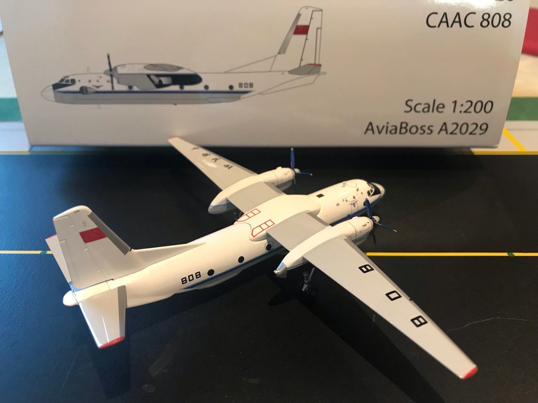 Modellbausätze & Standmodelle: Antonov An-26 CAAC 1:200 Metall – Neu und originalverpackt aus Hochfelden von aviatikboerse_top 1