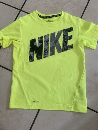 Nike Dri-FIT Shirt Neon Gelb, Gr.128-137
