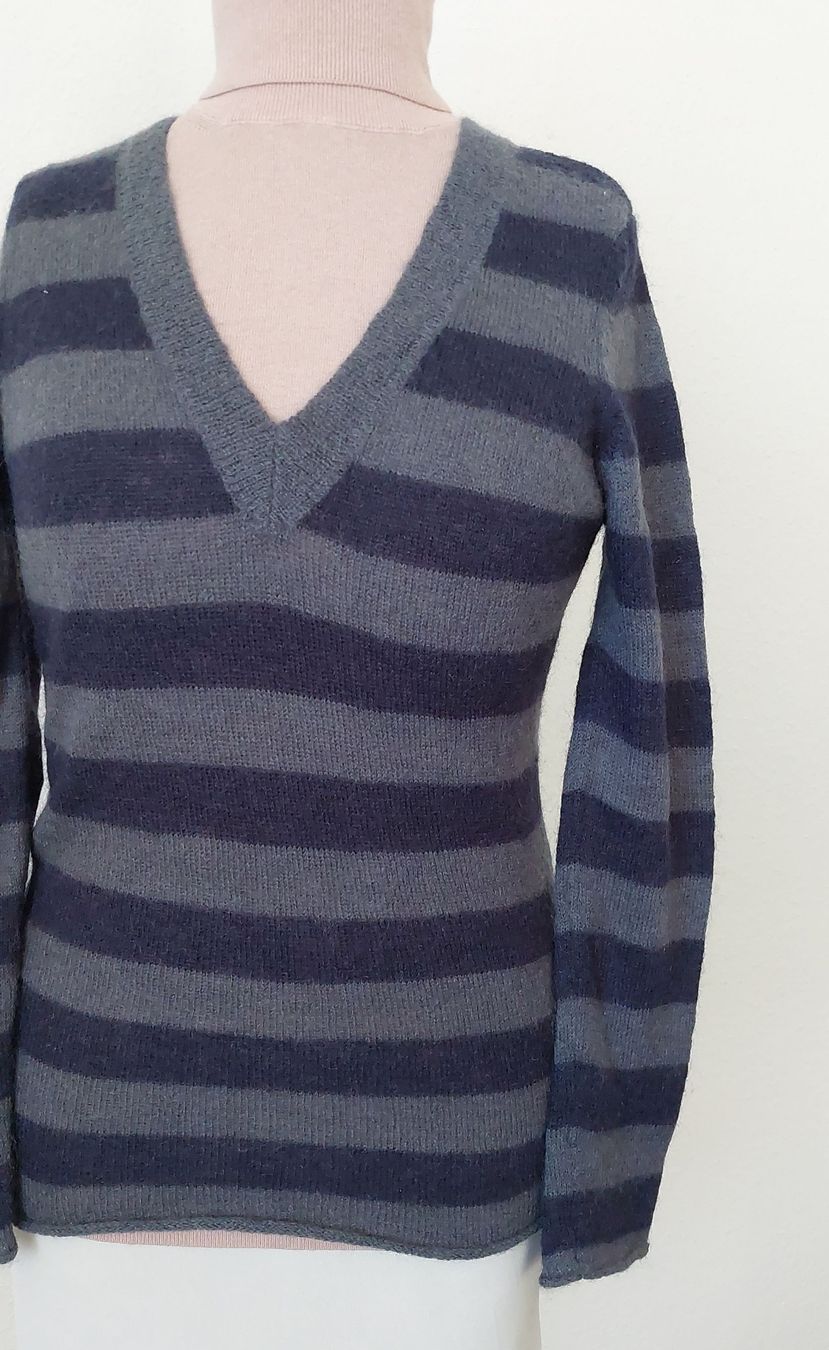 Maglioni & Felpe: Damen Pullover Gestreift Grau/Blau, Grösse S, Top Zustand – Usato da Gwatt (Thun) venduto da Letzte-Chance