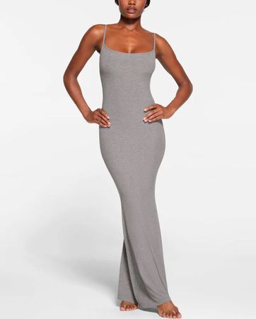 SKIMS Long Slip Dress (Grau)