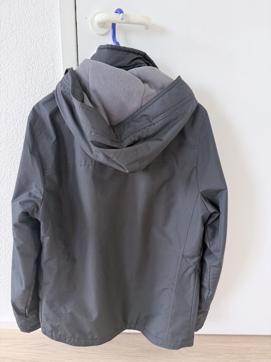 Hollister Jacken: Hollister Jacket – Gebraucht aus Zürich von jil_7l2p 1