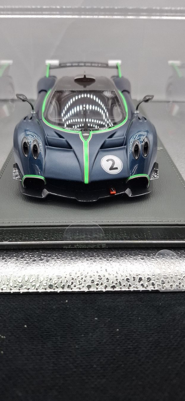 BBR Models Voitures modèles: BBR Pagani Huayra R 1:18 – Neuf avec emballage d'origine à Gipf-Oberfrick par Edii45 1