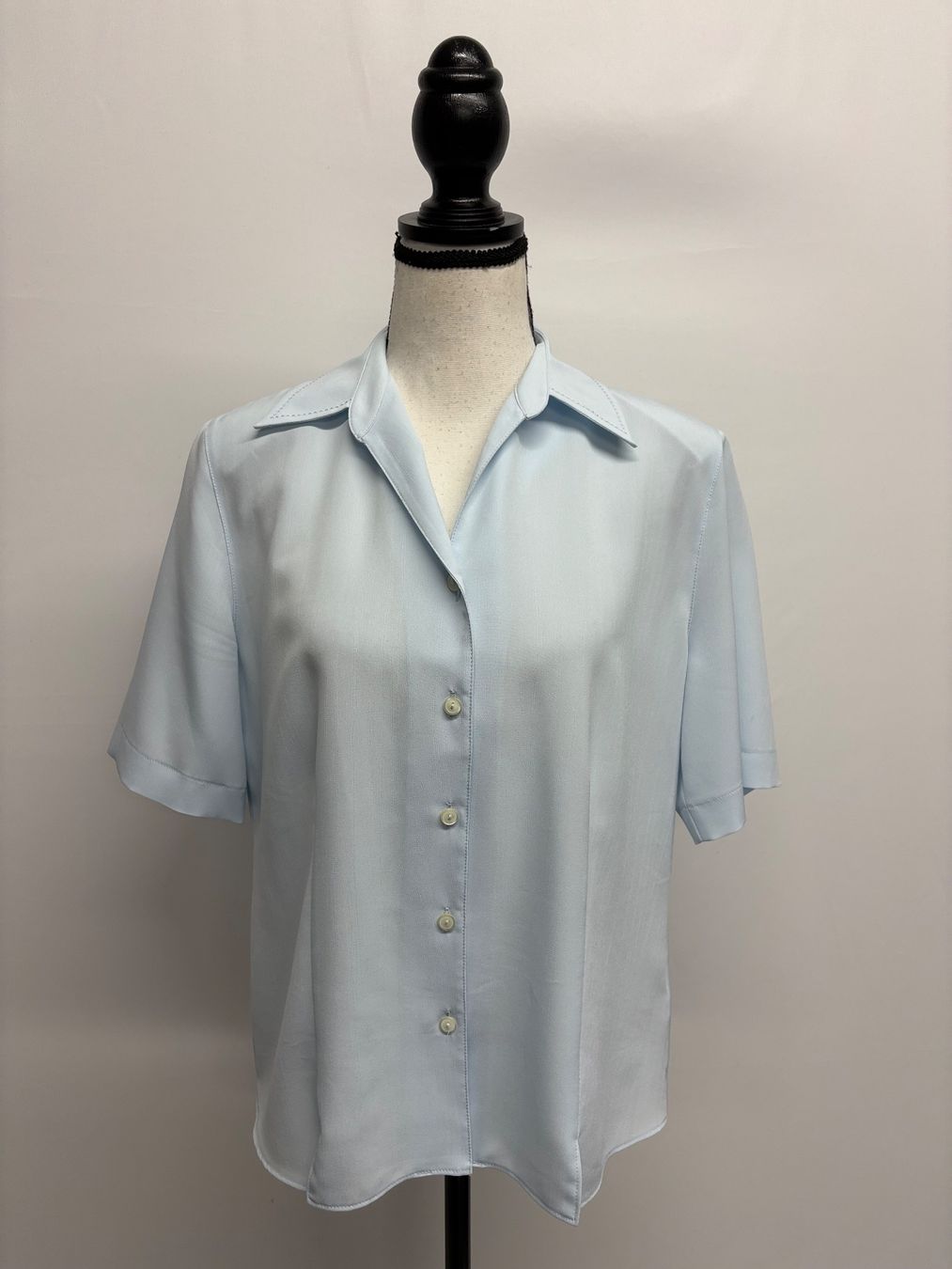 Blusen: Erfo Vintage Bluse Gr. 38 hellblau Kurzarm – Neu (gemäss Beschreibung) aus Regensdorf von secondchancefashion