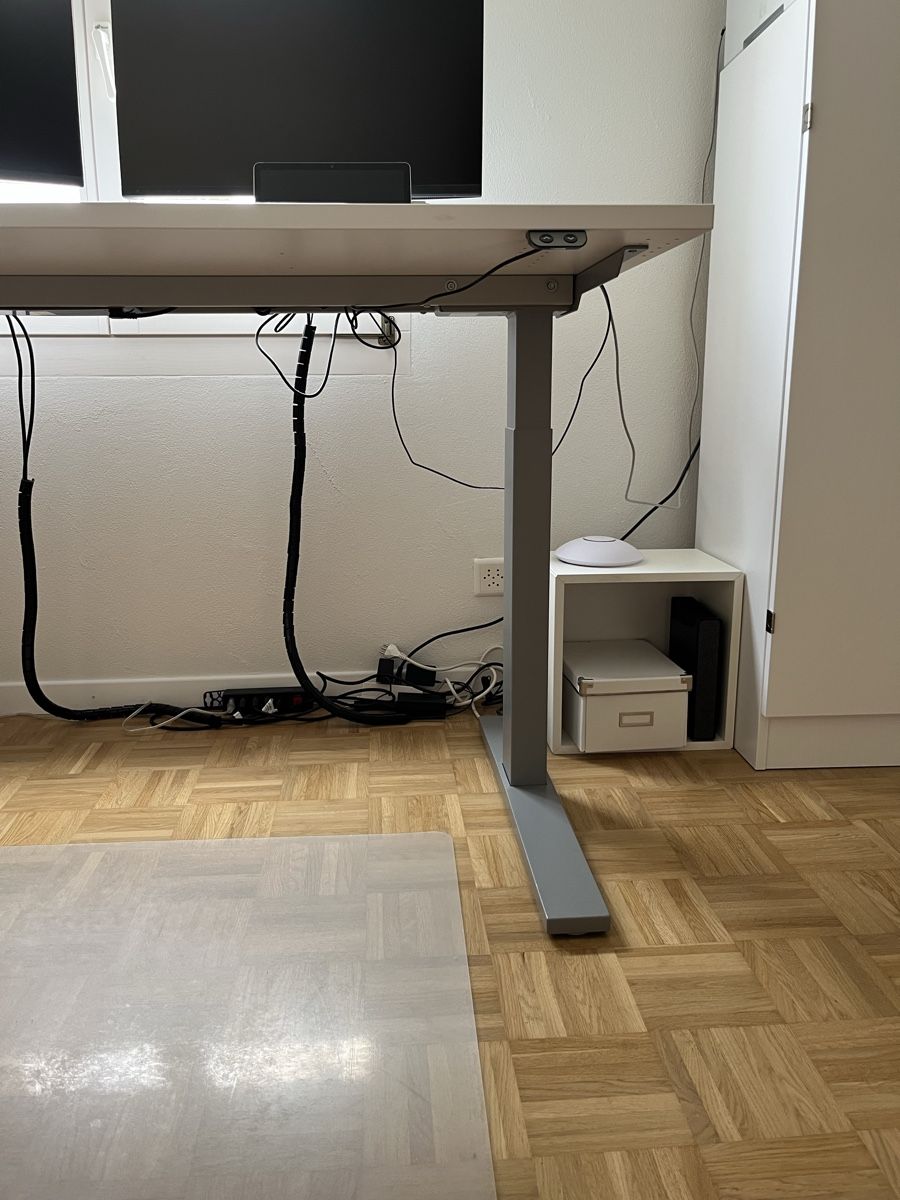 Schreibtische: Stehpult – Gebraucht aus Unteriberg von tanjaa008 1