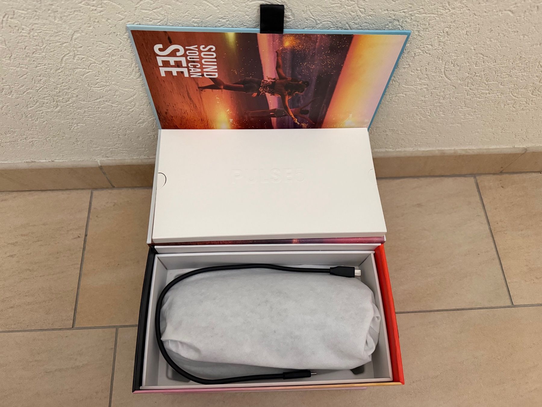 JBL Haut-parleurs: JBL Pulse 5 Black – D'occasion à St-Gingolph par GoldenKeys 6
