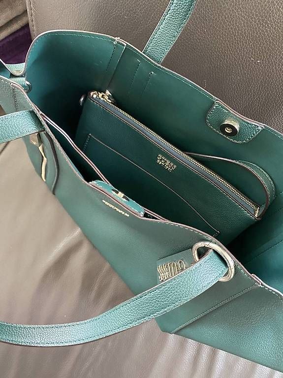 Borse da donna: Sac à main GUESS – Usato da Echallens venduto da fayetrahel 2