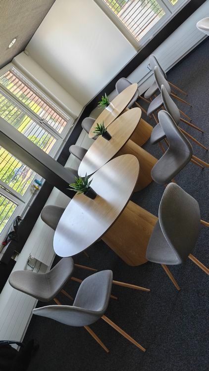 Tavoli: 3x Round kitchen Tables – Usato da Bäretswil venduto da srobots 1