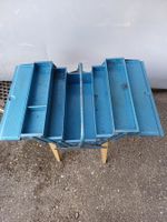 Werkzeugkiste aus Metall antik/vintage