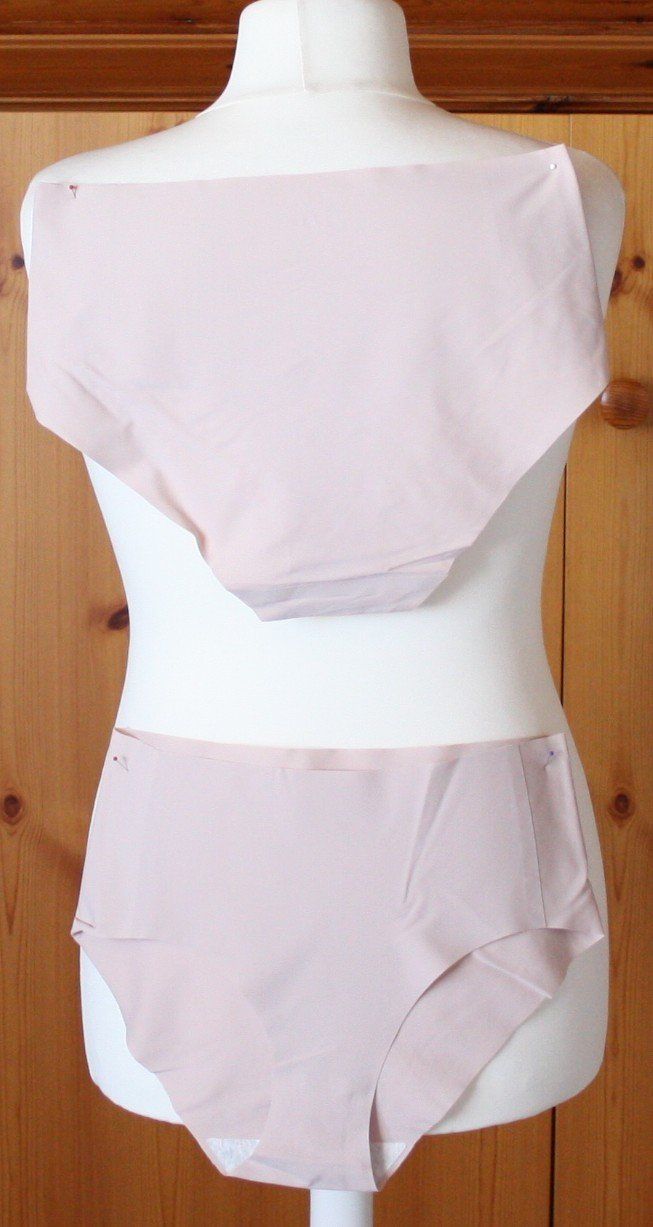 Sonstige Unterwäsche: 2 Slip hellbeige Gr. XL  NEU  (2) – Neu (gemäss Beschreibung) aus Flüelen von Diversicum-Curvy