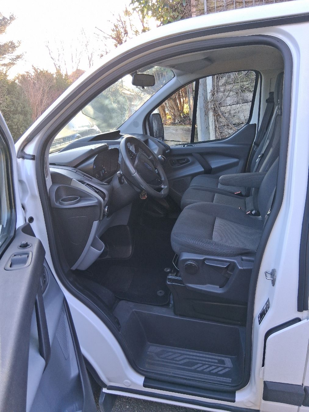 Ford Veicoli commerciali: Ford Transit Custom Kastenwagen, MFK 08.07.2025 – Usato da Frenkendorf venduto da disi77 6