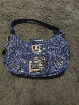 🔥GUESS - Sac à main bleu verni croco🔥