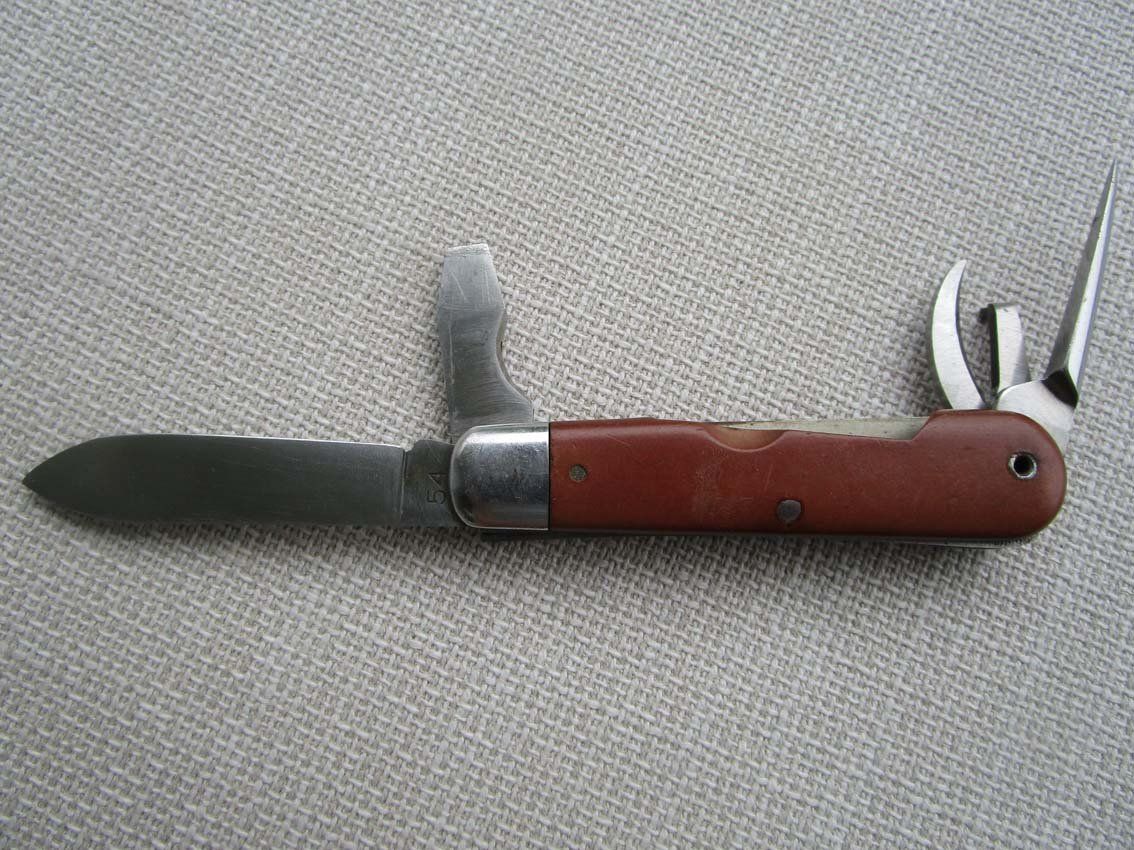 Armée suisse Couteaux de poche: Militärmesser Elsener 1954 – D'occasion à Arlesheim par Prohof 3