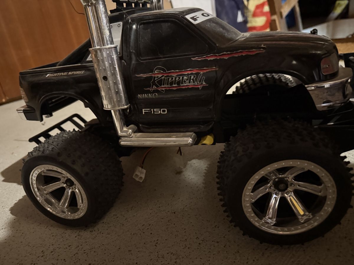 Ford Modellini d'auto: Nikko Ford – Usato da Ettingen venduto da mengi 1