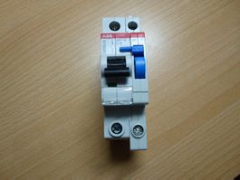 LS C13 mit N-Trenner ABB-smissline