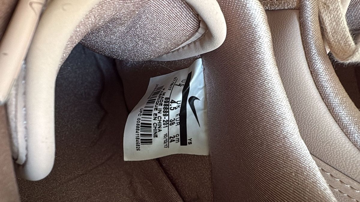 Nike Damenschuhe: Air Force 1, Spezial Edition 2018, Gr. 38/24cm – Gebraucht aus Rorschach von CREDOCONTRO 6
