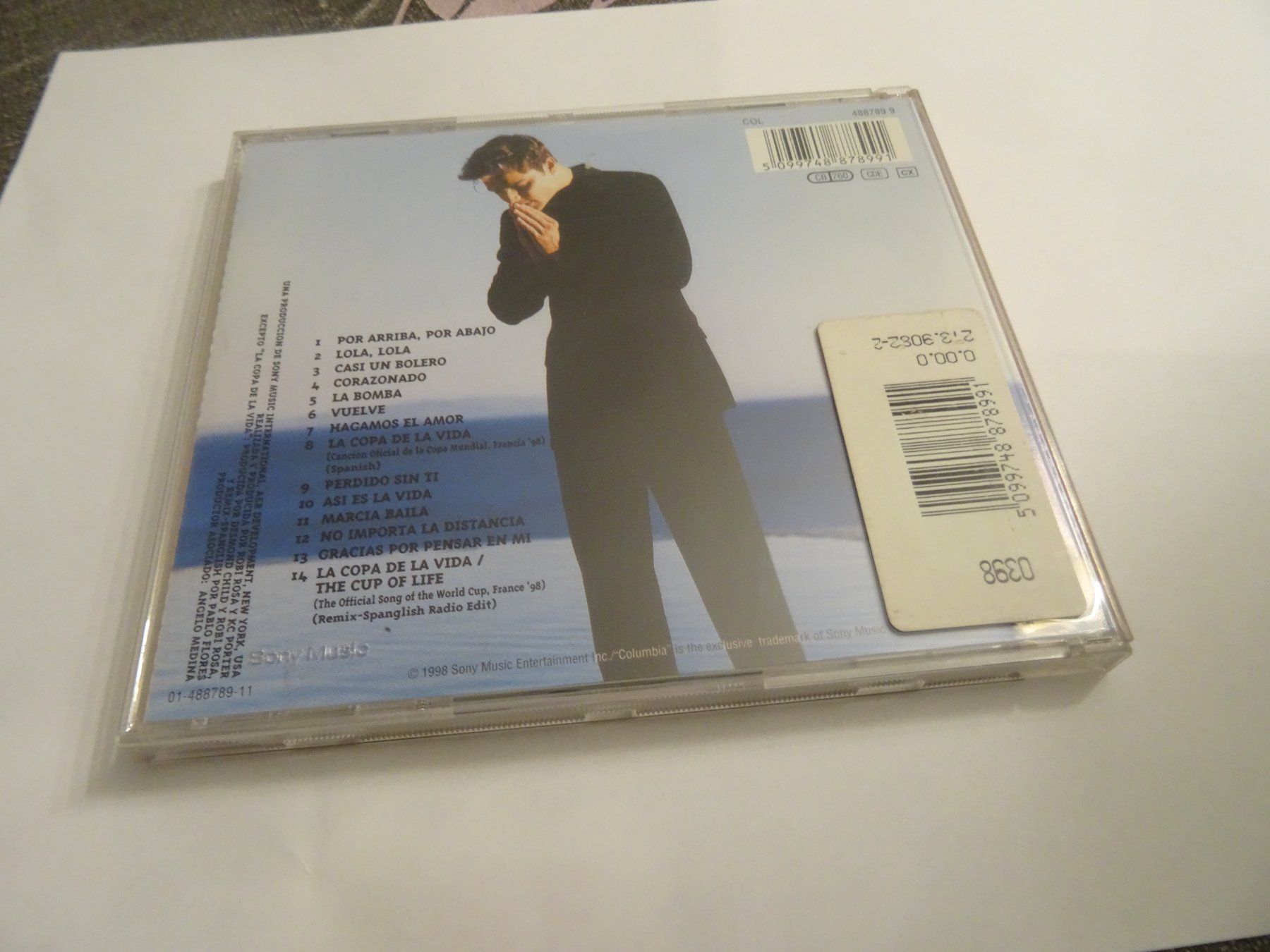 CD: Ricky Martin -Vuelve CD – Usato da Olten venduto da Disc-Ausverkauf 1
