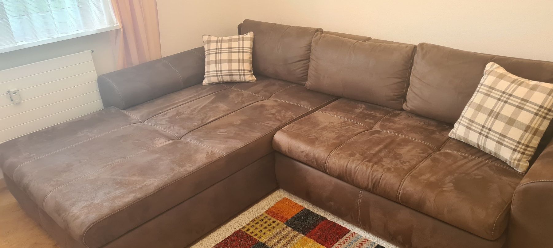 Divani: Sofa (ausklappbar, mit Stauraum) – Usato da Horw venduto da sup_k8bq