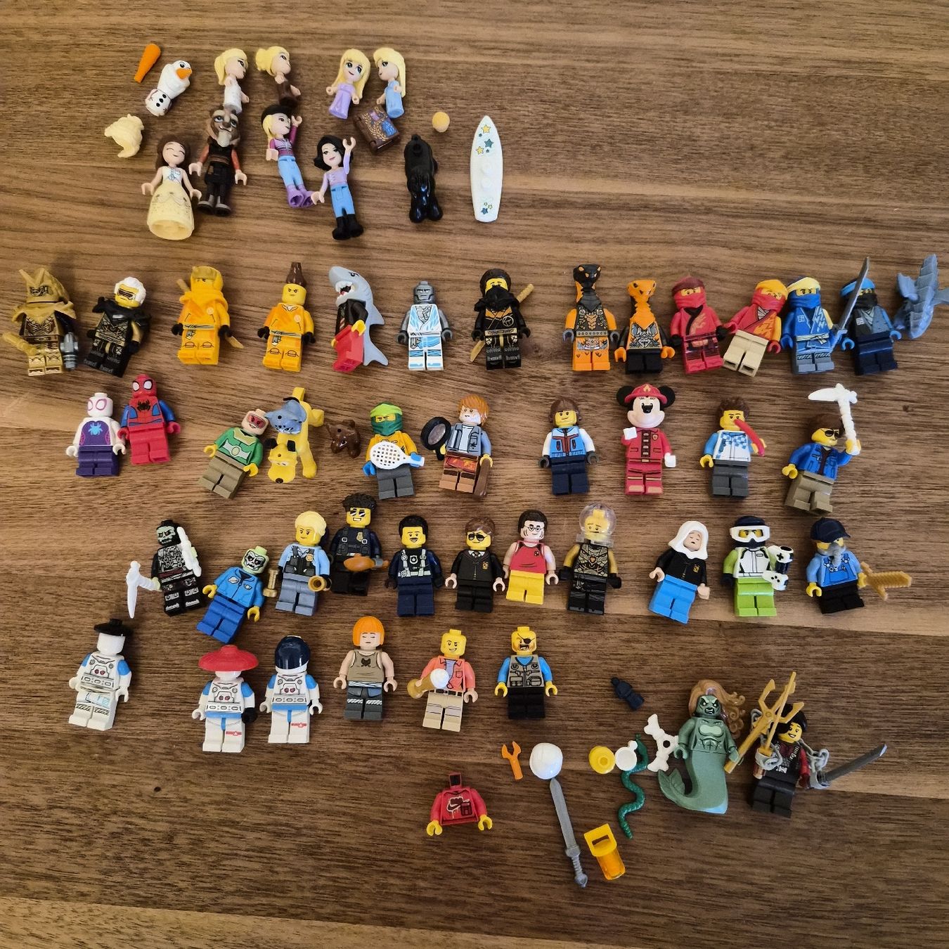 Lego Figuren: Lego Minifiguren – Gebraucht aus Zug von Laura7s