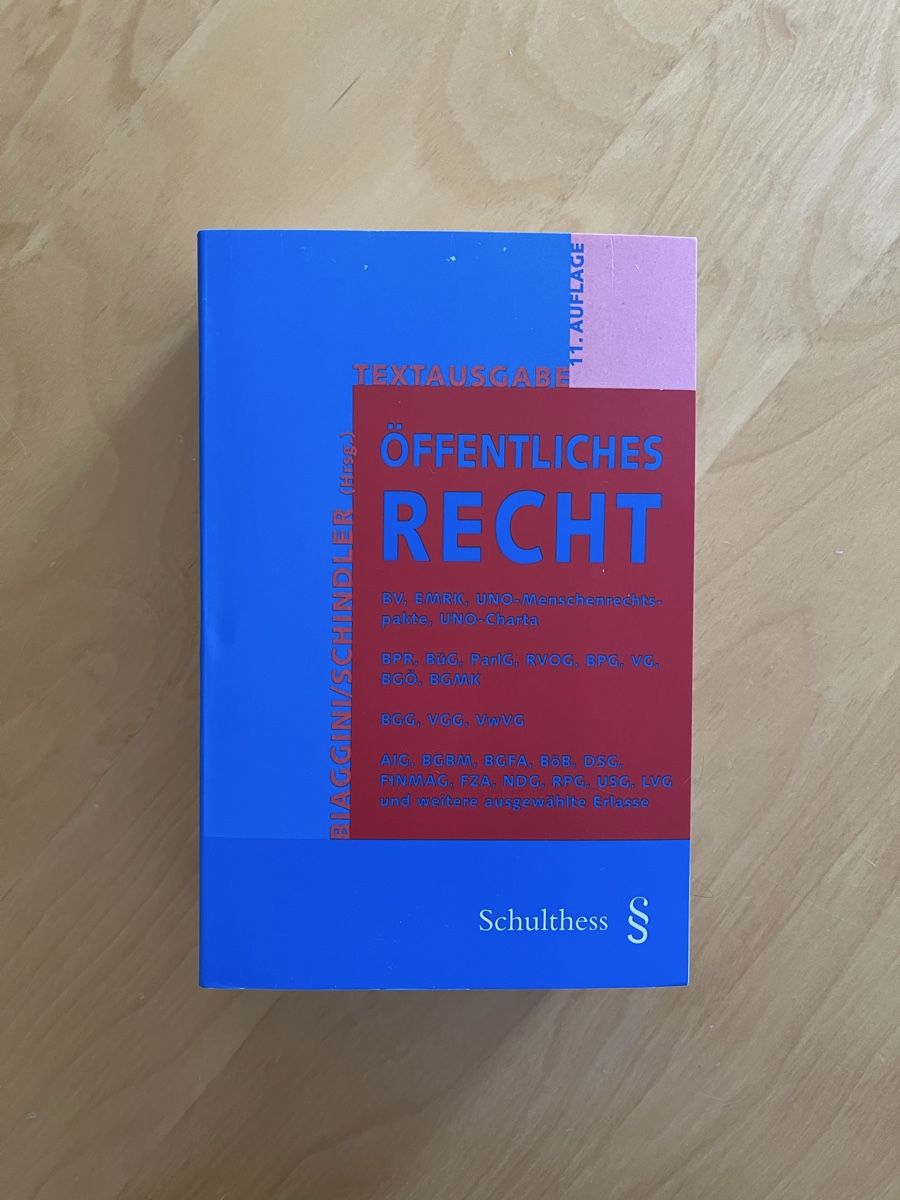 Libri: Textausgabe Öffentliches Recht – Nuovo (secondo la descrizione) da Zürich venduto da vitaminsandbalaclava 2