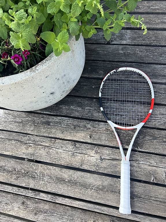 Babolat Raquettes: Babolat Pure Strike 100 – D'occasion à Aarau par dju_8qcq 1