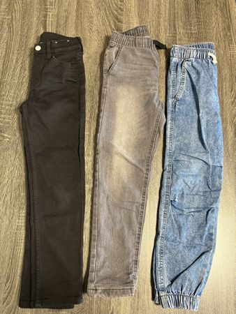 Jungen div.Hosen,Gr.122/128;H&M..