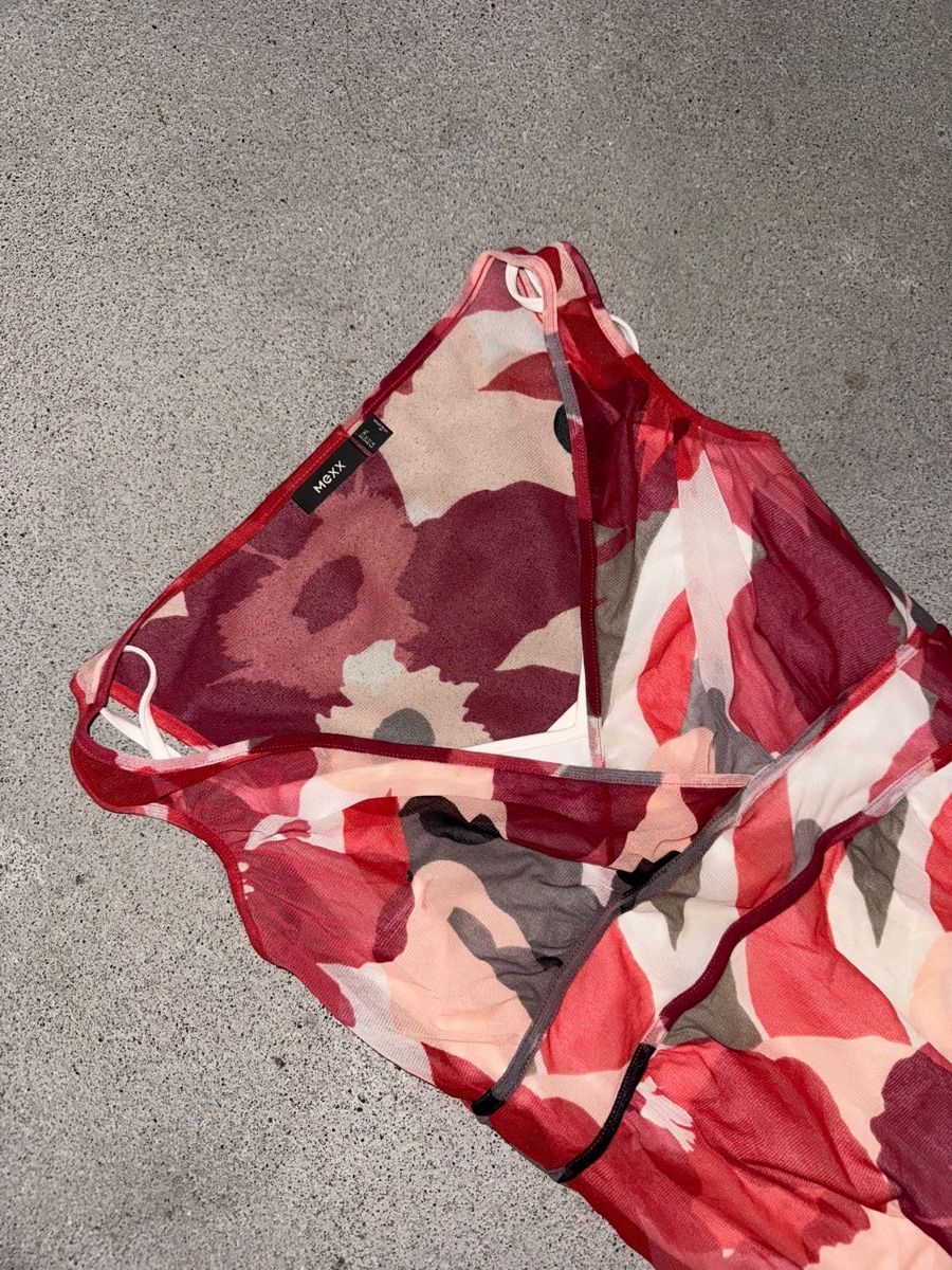 Top: vintage mexx y2k top red/white – Usato da Oberhofen Thun'see venduto da 61archive 2