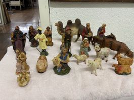 Krippenfiguren Konvolut verschiedene Tiere Menschen guter Zu