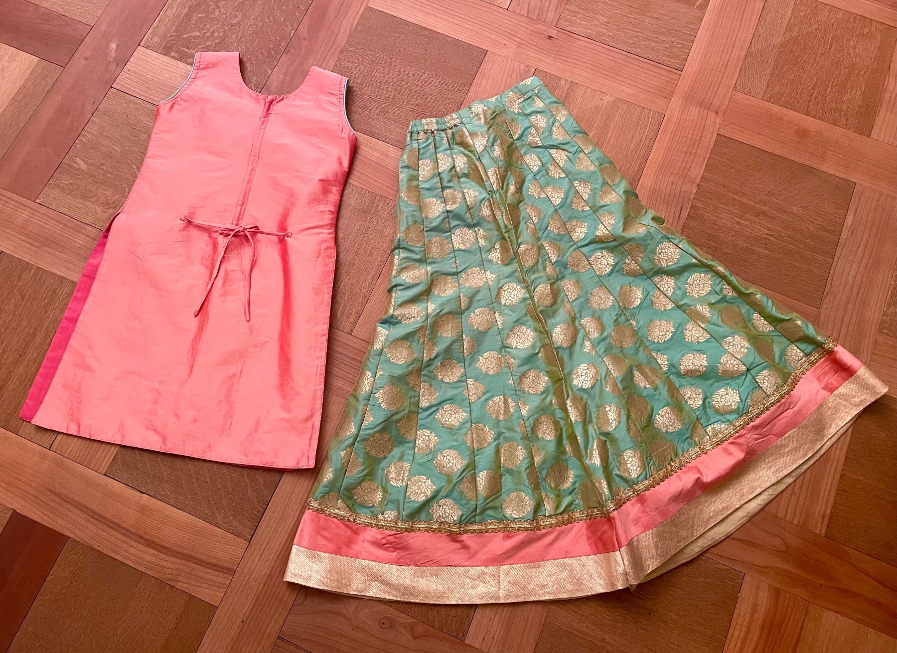 Kleider & Röcke: Festliches Kleid, 2-teilig, indisch – Gebraucht aus Zürich von Capetown14 7