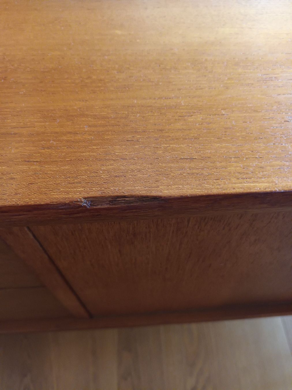 Cassettiere: Midcentury Lowboard / Sideboard Teak – Usato da Wikon venduto da Freu 7