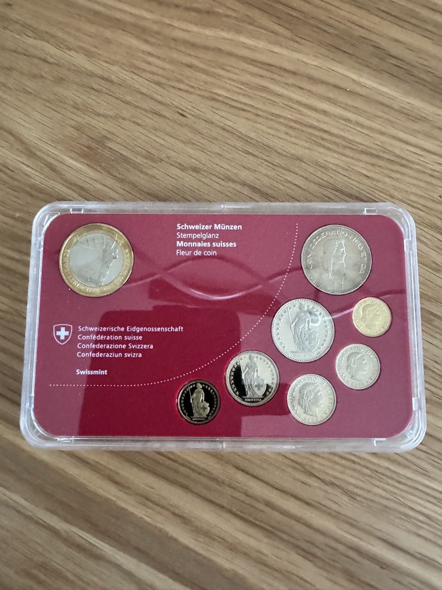 Tutti le monete: Schweizer Münzsatz 2009 Stempelglanz uncirculated OVP – Nuovo e nell'imballaggio originale da Basel venduto da triniswiss68 3