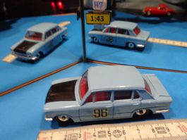 Triumph 1300  1:43 (ohne Box) Dinky No.162 GB   > (H7)