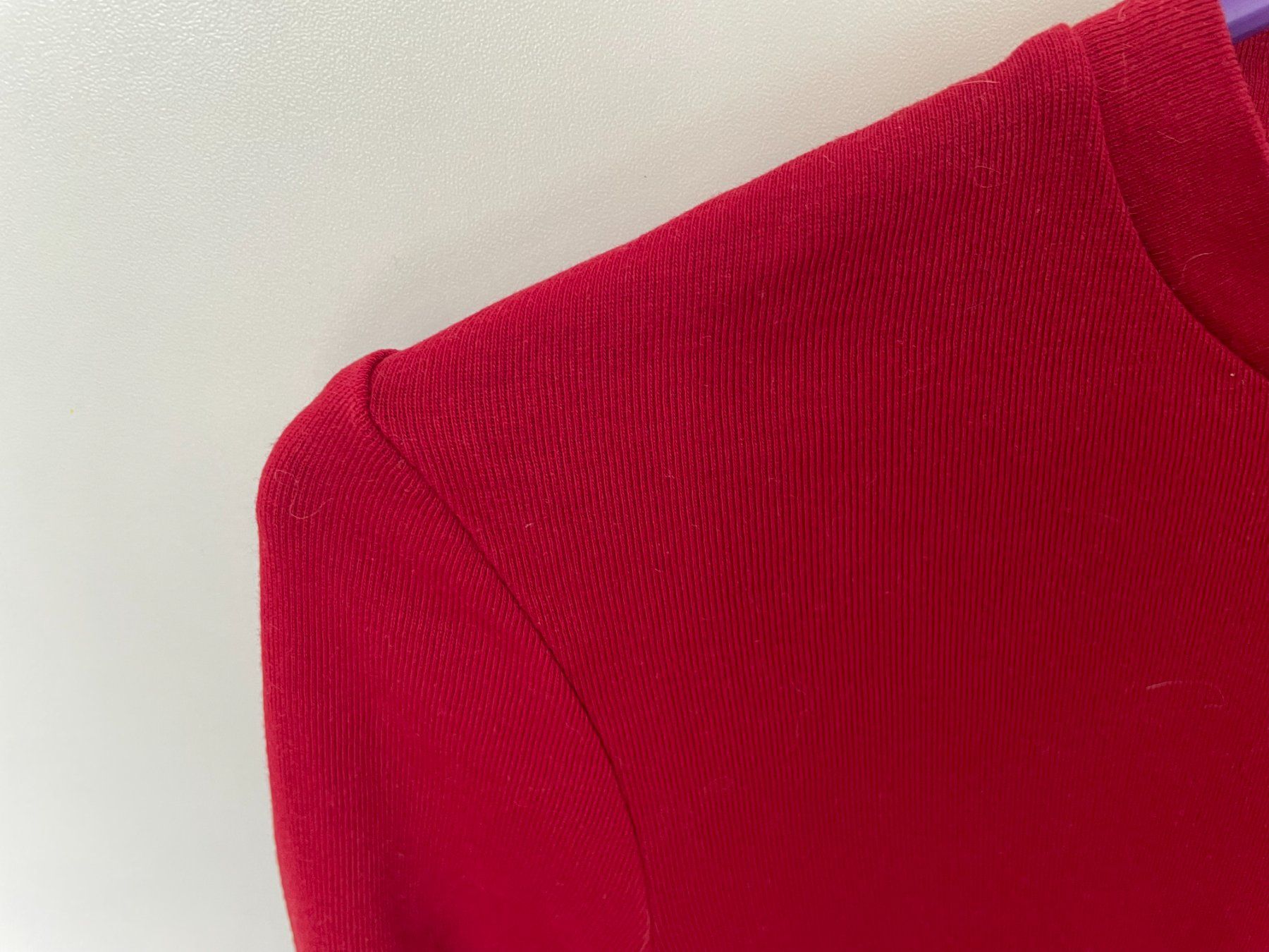 H&M Blusen, T-Shirts & Tops: Crop Top H&M rouge – Gebraucht aus Petit Lancy von gil_hr6v 1