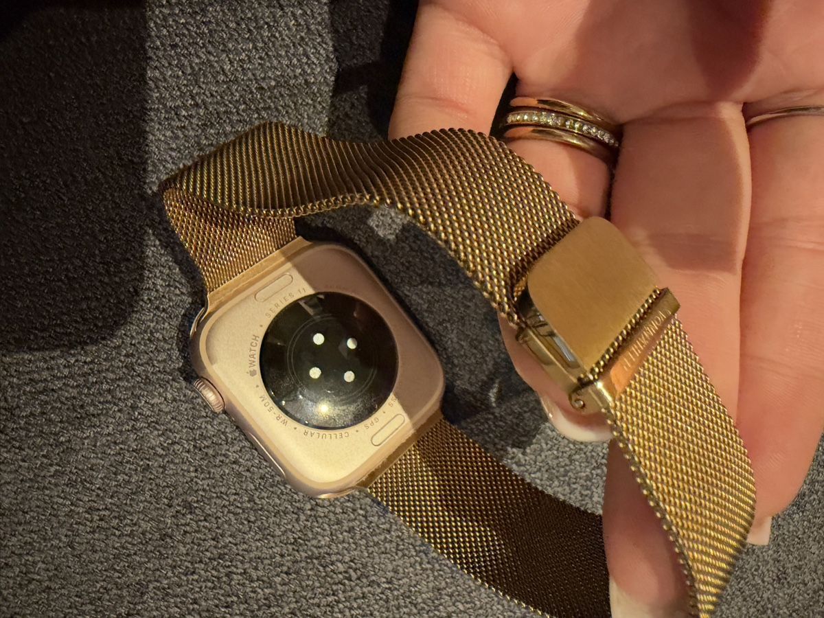 Apple Smartwatch: Apple whatch serie 11 – Difettoso da Romont FR venduto da mor_hq5g 2