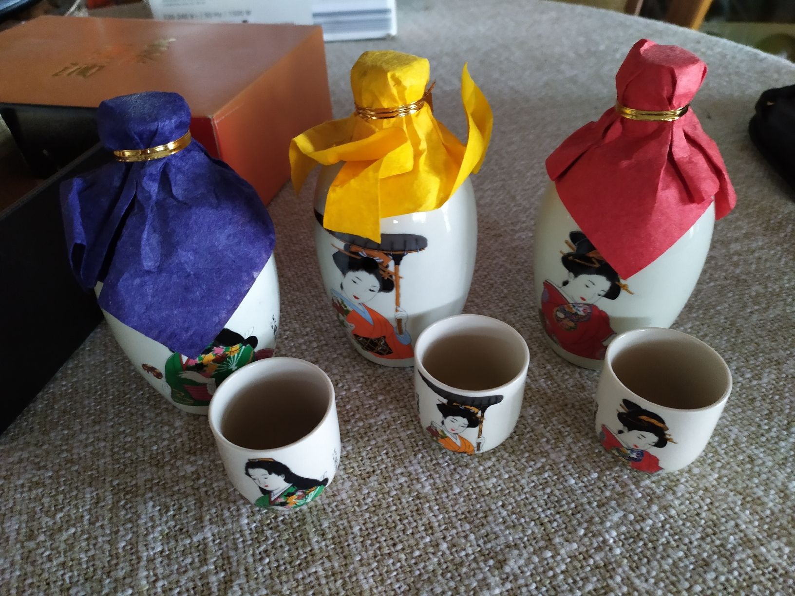 Spirituosen: Vintage Japanese Geisha Sake Set – Gebraucht aus Hinwil von Ehretstock8 1