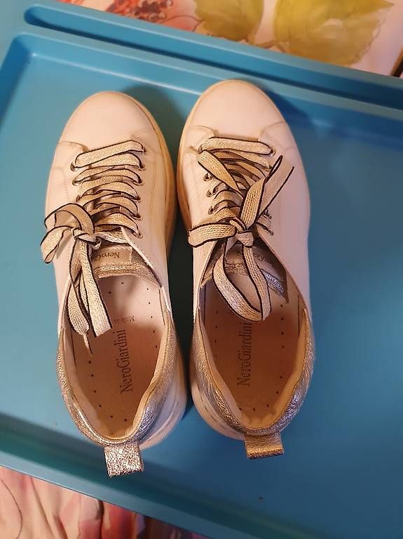 Chaussures femmes: Scarpe  – D'occasion à Biasca par bar_qhz7
