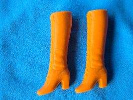 Bottes orange pour poupée vintage