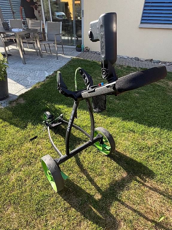 Big Max Trolley: Golf Trolley – Usato da Eiken venduto da bmeire 2