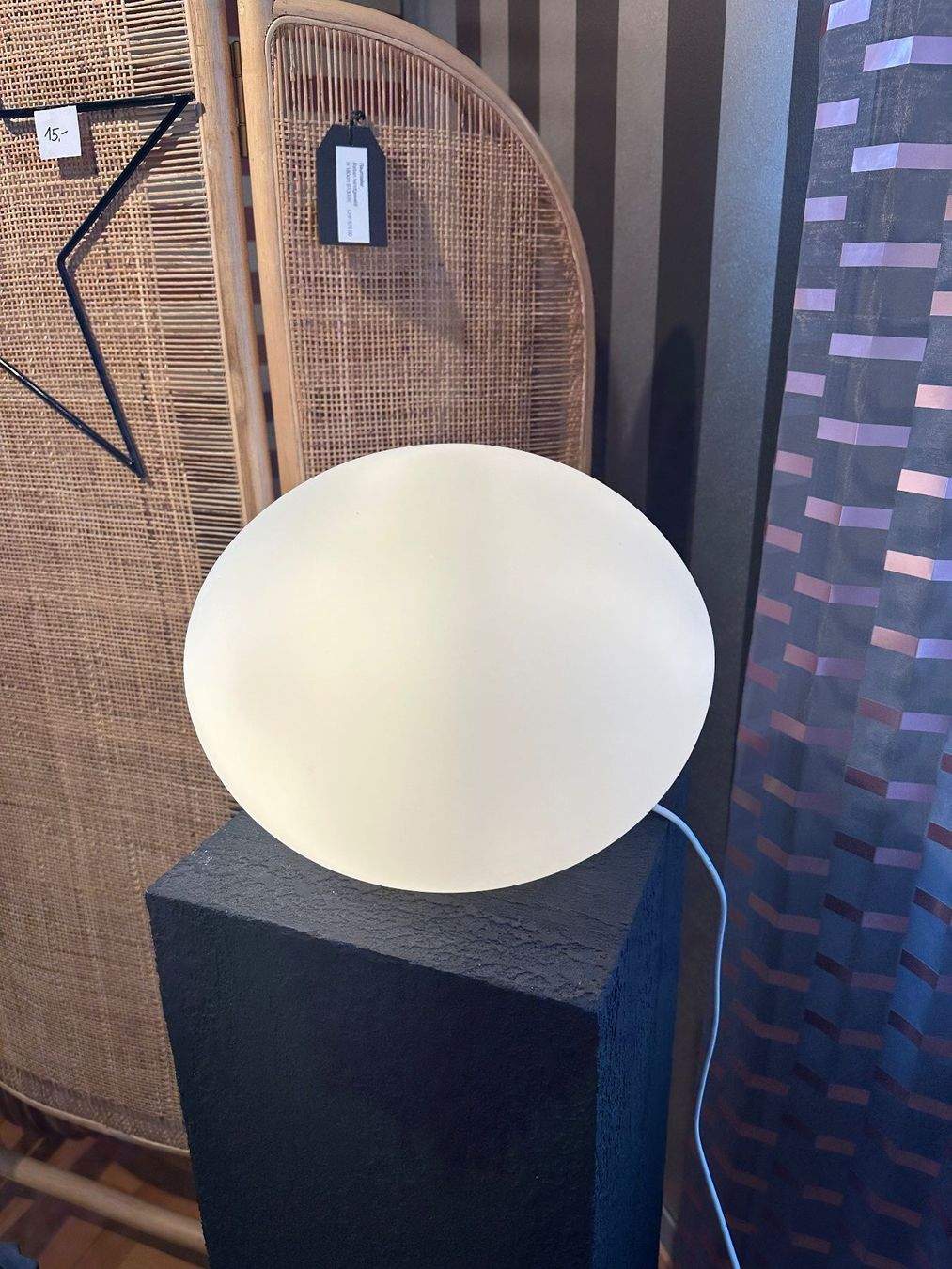 Lampade: Tischleuchte Kugelform weiss Glas Neu – Nuovo (secondo la descrizione) da Frick venduto da Humbeli65 1