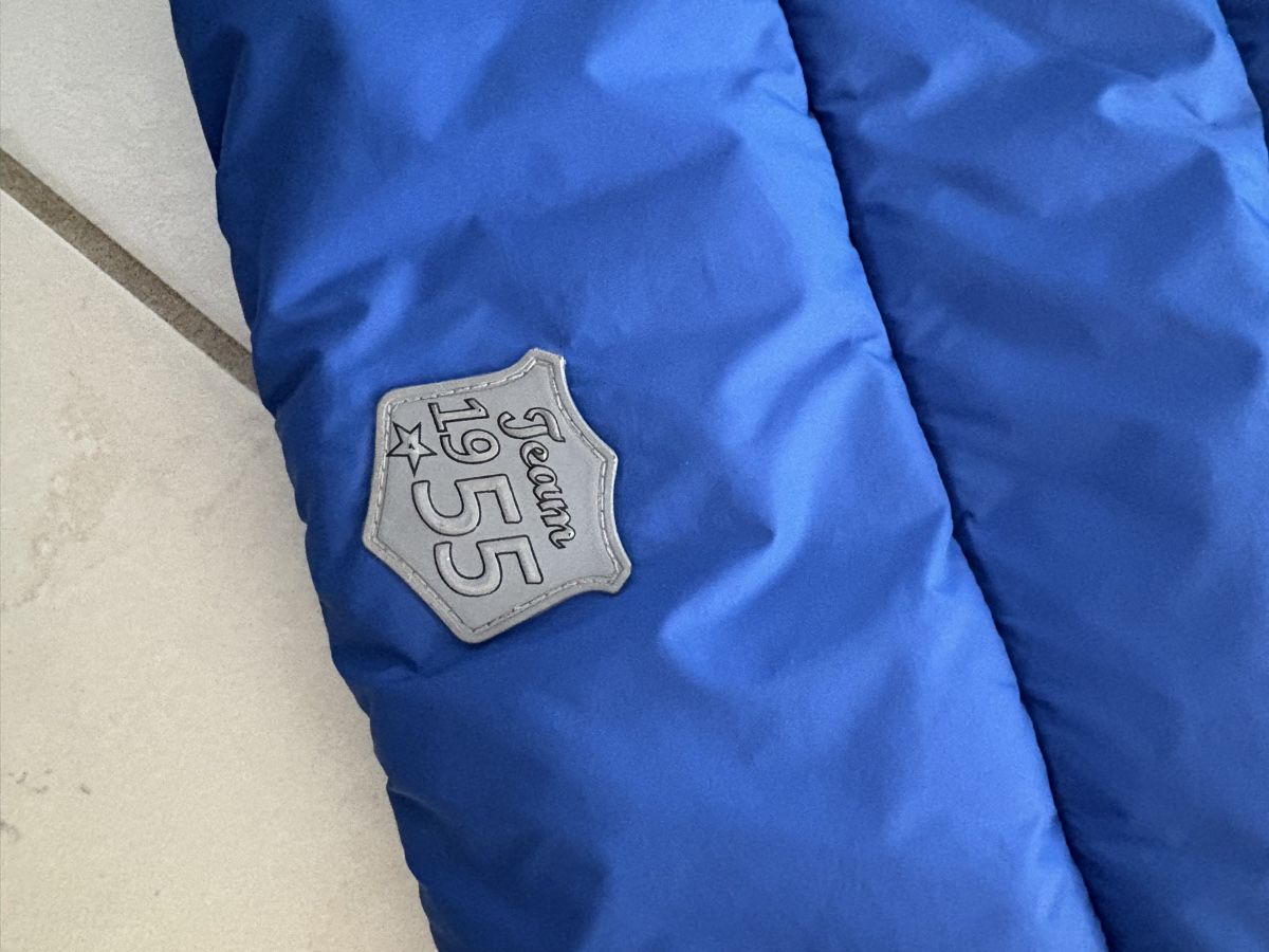 Altro abbigliamento per bambino: Weste blau mit Kapuze Grösse 122  – Usato da Tägerig venduto da Jazz_87 3