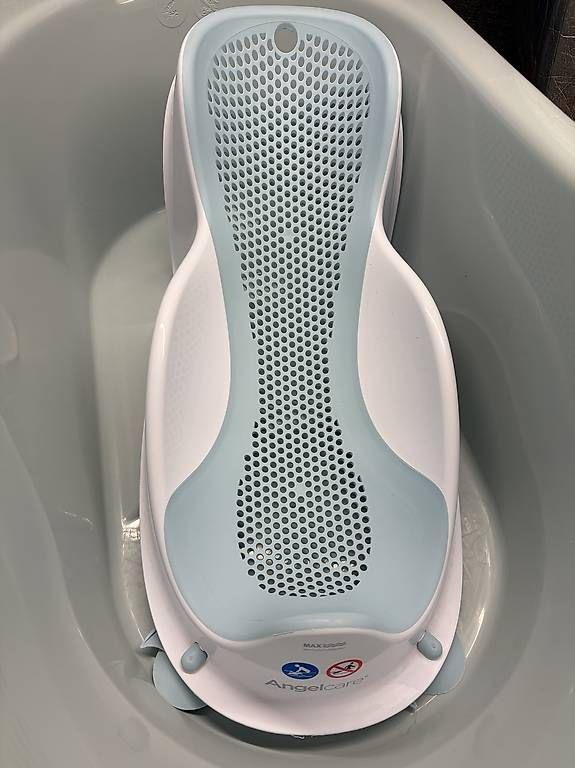 Tout pour le bain: Babybadewanne und sitz – D'occasion à Boswil par Roman992 2